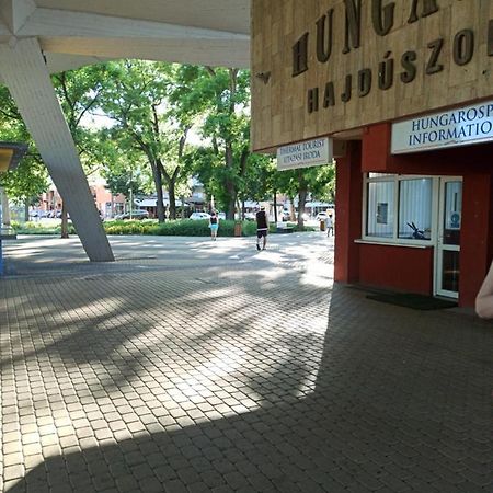 Premium Apartman Hajduszoboszlo Luaran gambar